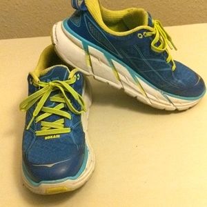 Hoka Clifton 2 Size 5